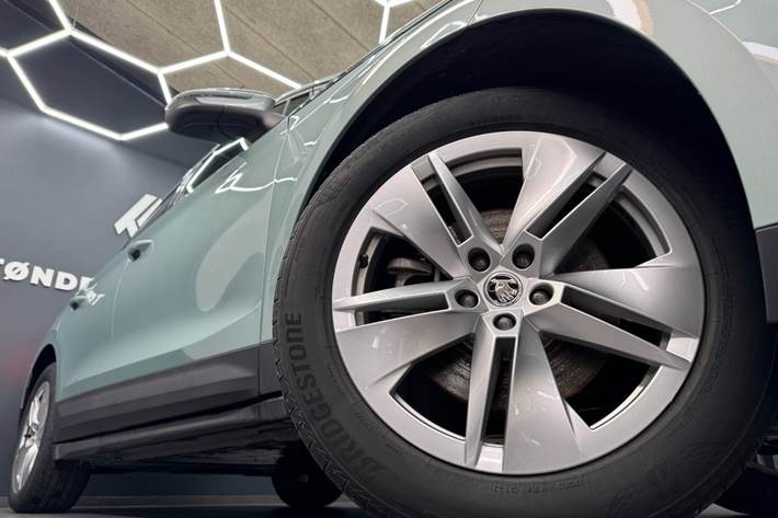 Sølv Skoda Enyaq fra 2023