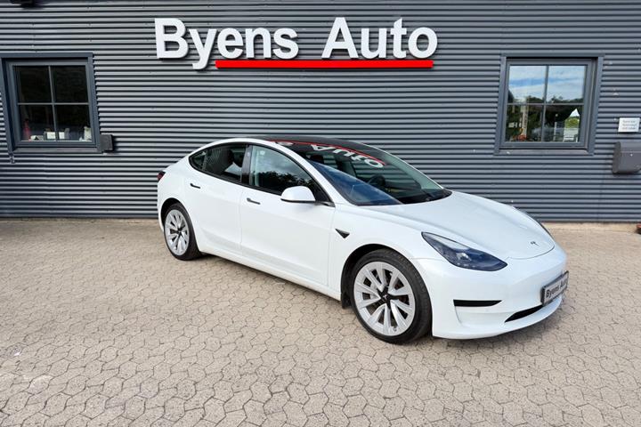 undefined Tesla Model 3 fra 2022