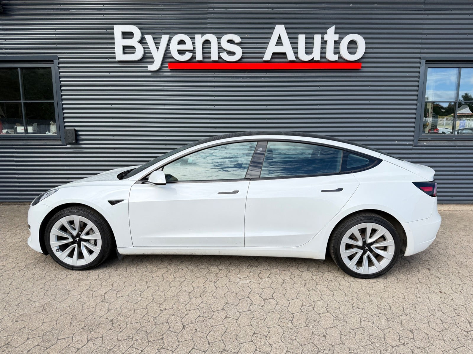 undefined Tesla Model 3 fra 2022