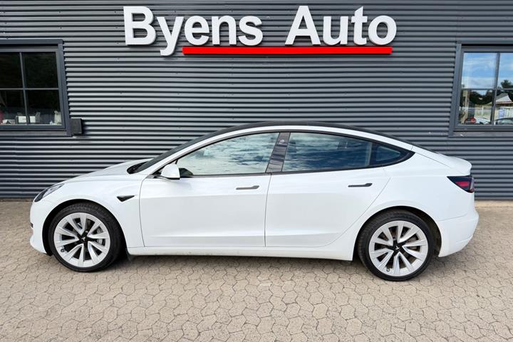 undefined Tesla Model 3 fra 2022