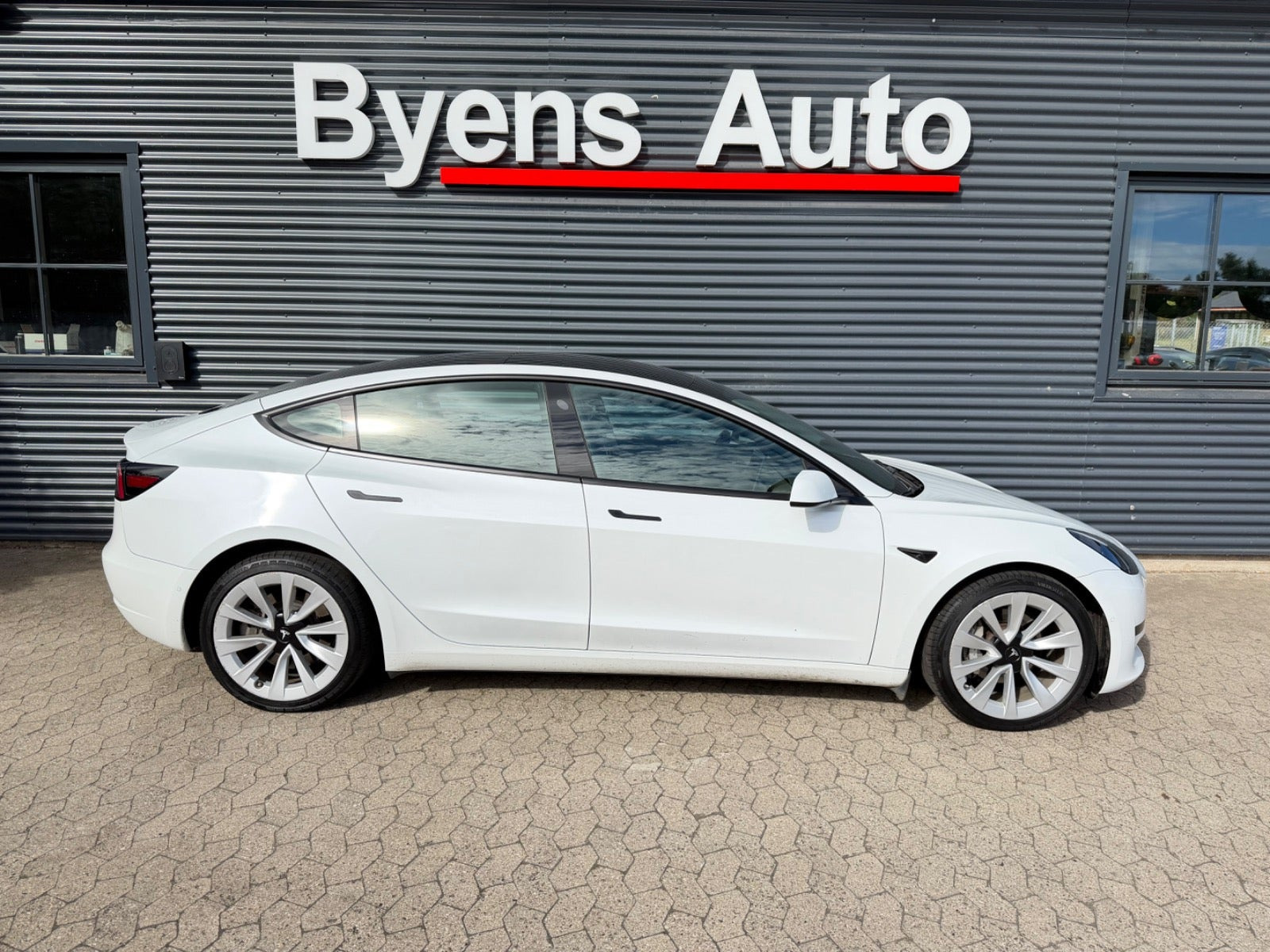 undefined Tesla Model 3 fra 2022