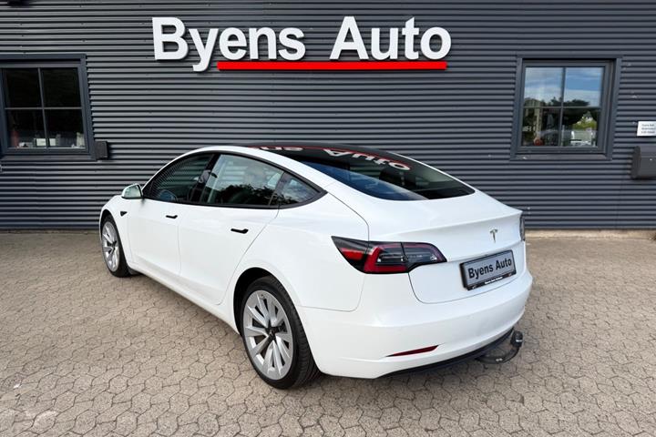 undefined Tesla Model 3 fra 2022