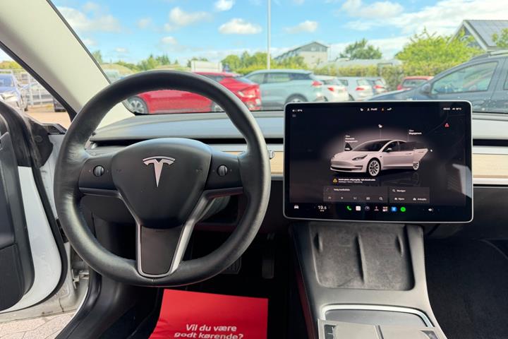 undefined Tesla Model 3 fra 2022