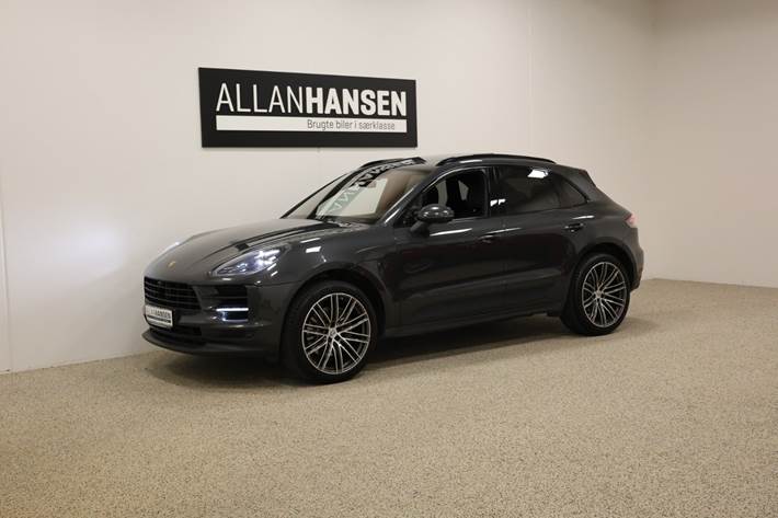 Grå Porsche Macan S fra 2019 set udefra