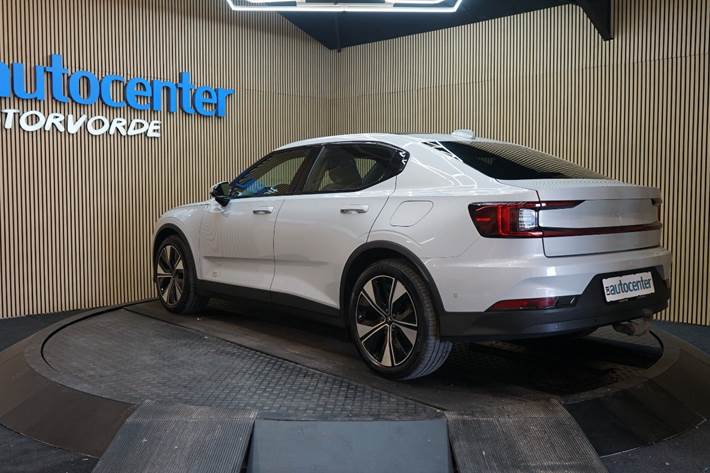 Grå Polestar 2 fra 2023