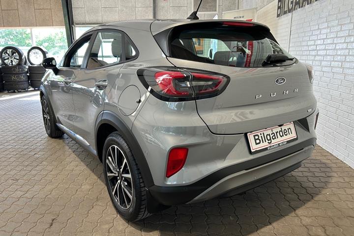 Grå Ford Puma fra 2020