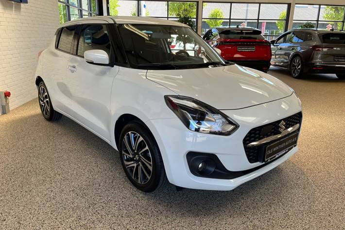 Hvid Suzuki Swift fra 2023