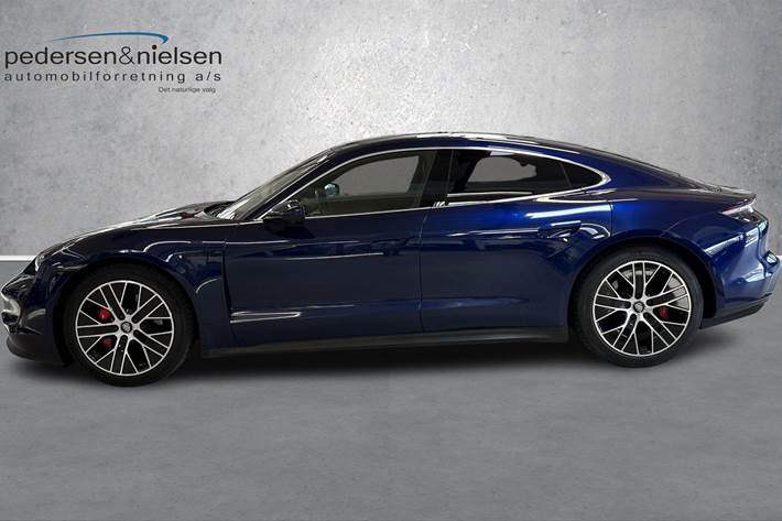 Blå Porsche Taycan fra 2020