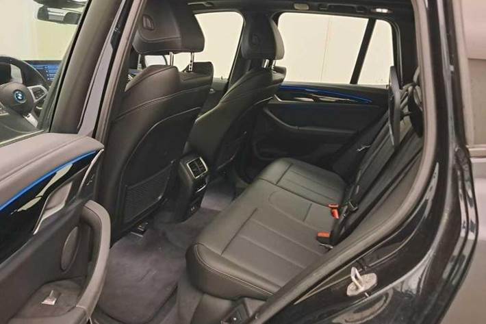 Sort BMW iX3 fra 2022