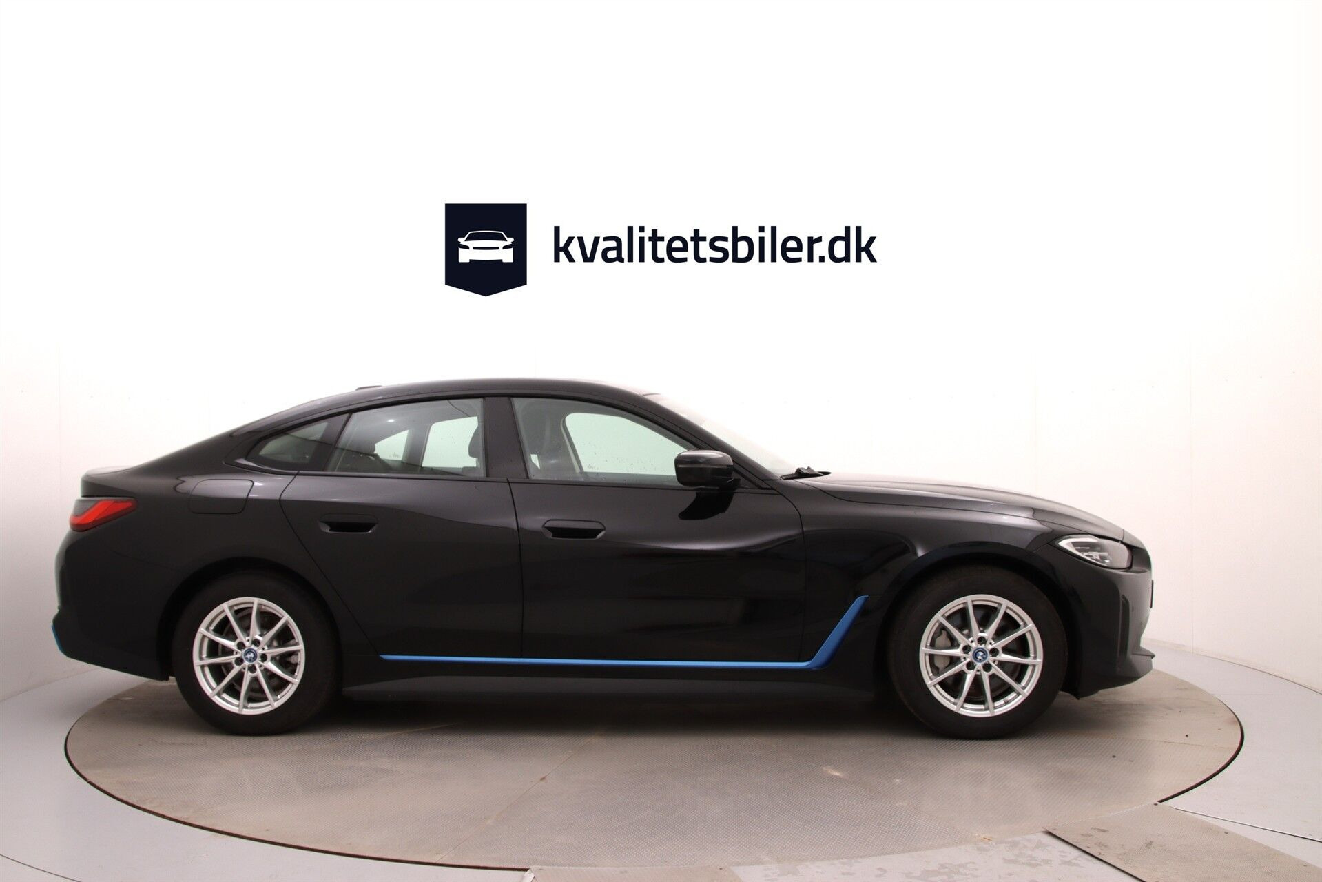 Sort BMW i4 fra 2023