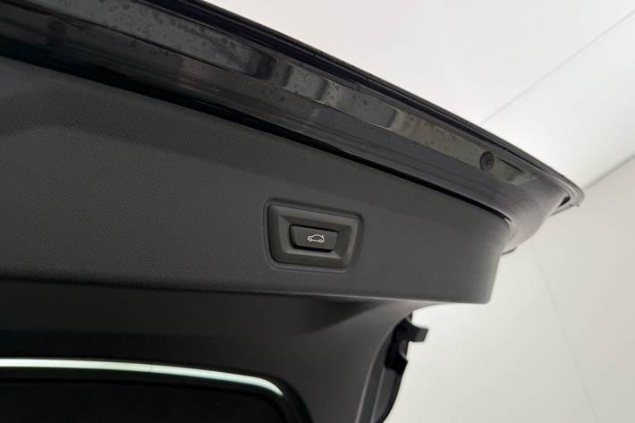 Sort BMW i4 fra 2023