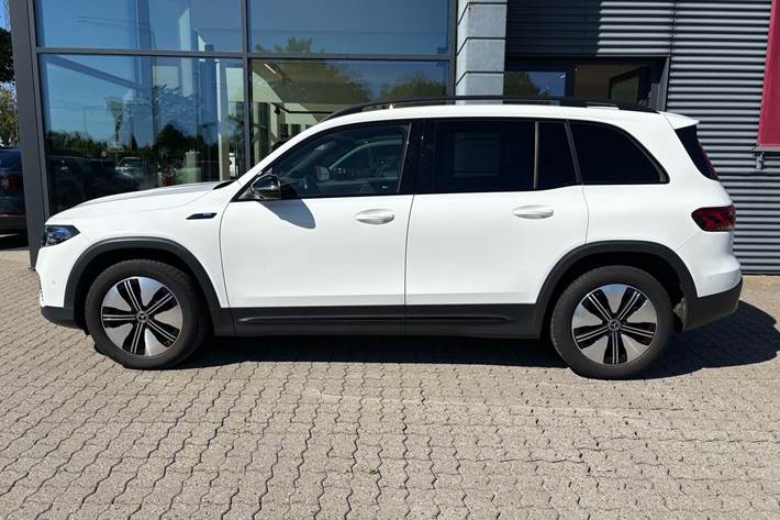 Hvid Mercedes EQB 250 fra 2022