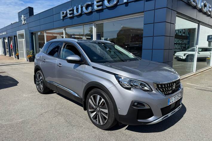 Grå Peugeot 3008 fra 2019
