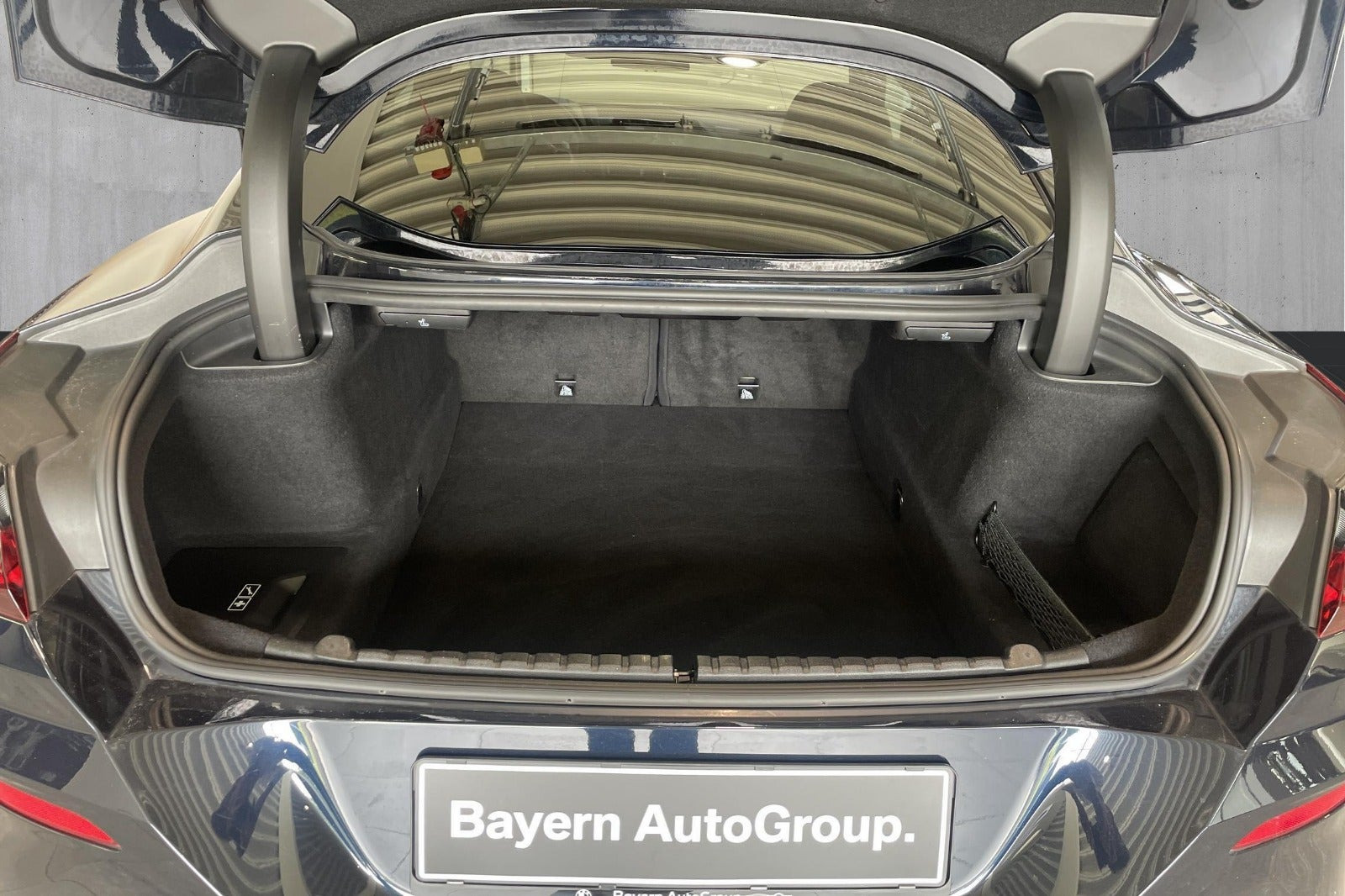 Sort BMW M850i fra 2020