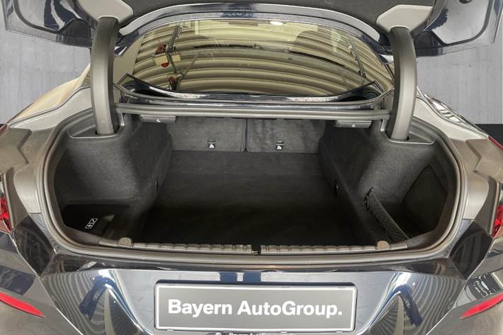 Sort BMW M850i fra 2020