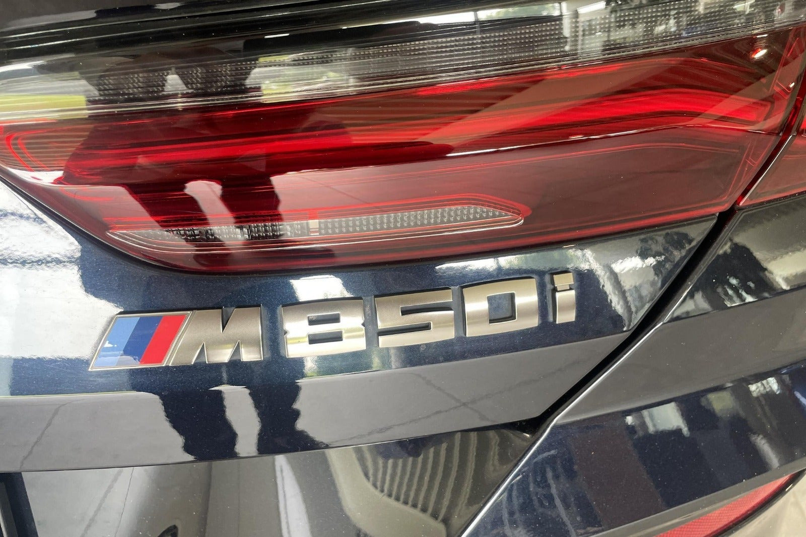 Sort BMW M850i fra 2020