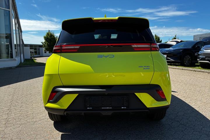 Grøn BYD Dolphin Surf fra 2025