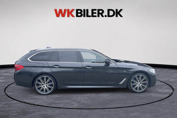 Grå BMW 530d fra 2018