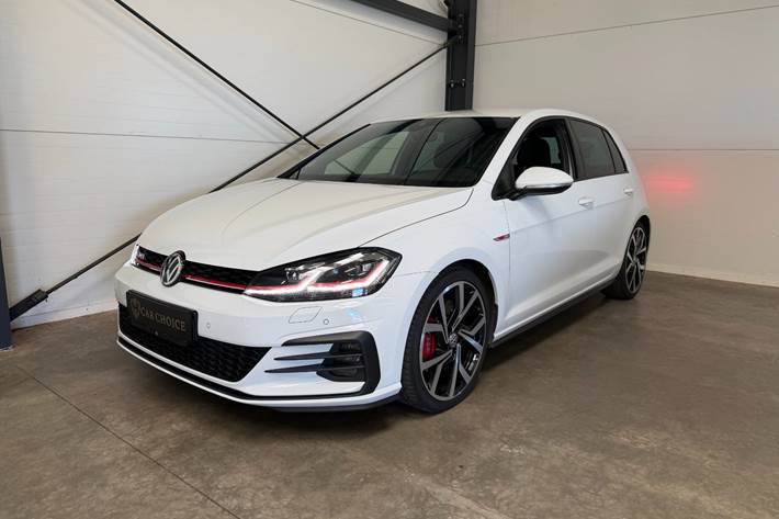 Hvid VW Golf VII fra 2018