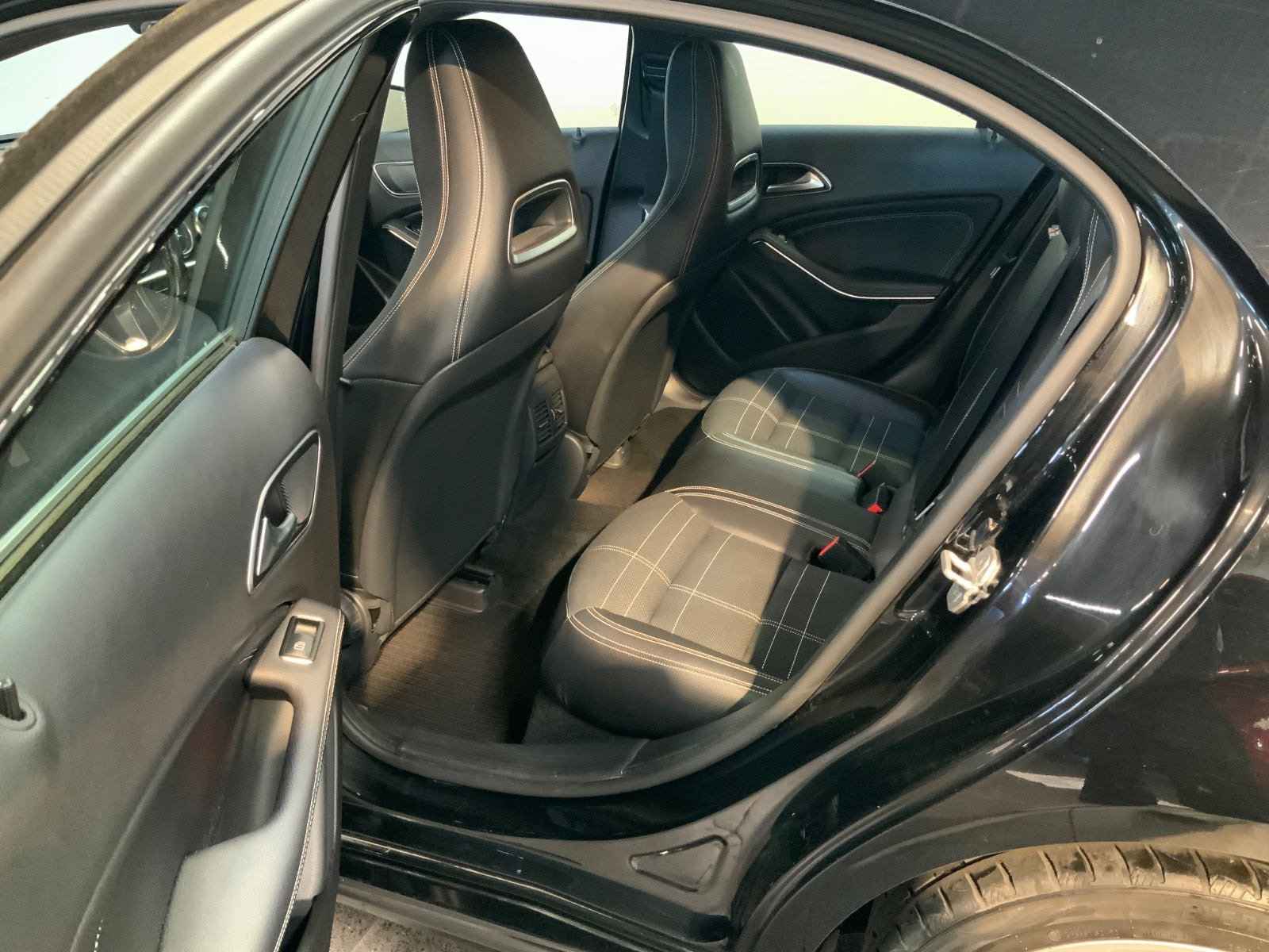 Sort Mercedes A200 fra 2015