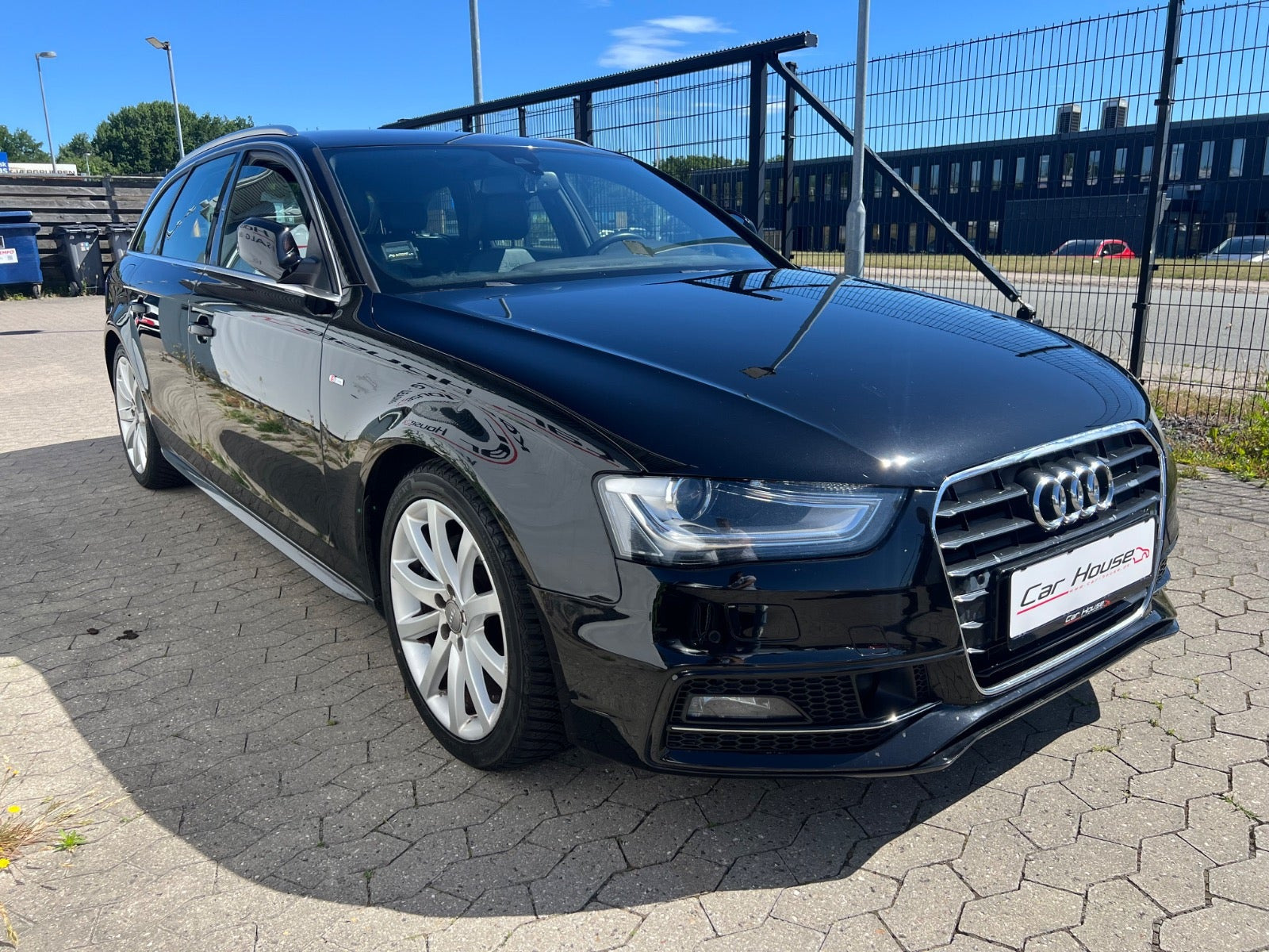 Sort Audi A4 fra 2015