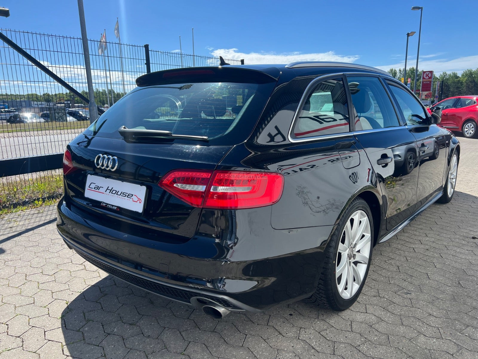 Sort Audi A4 fra 2015