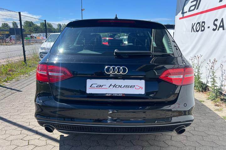 Sort Audi A4 fra 2015