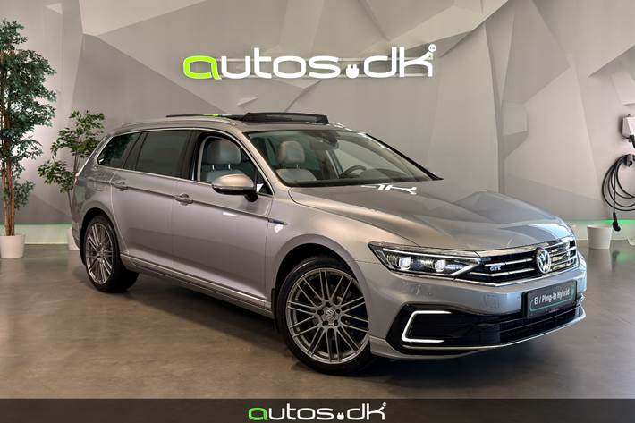 Sølv VW Passat fra 2020