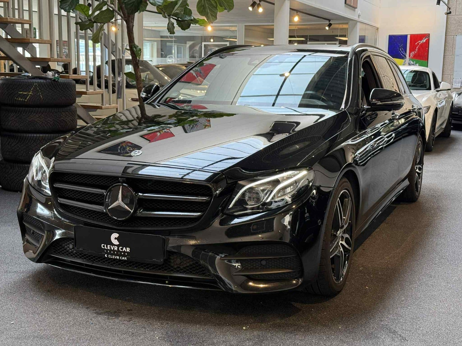 Sort Mercedes E350 d fra 2019