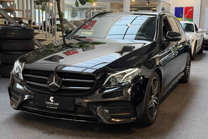 Sort Mercedes E350 d fra 2019