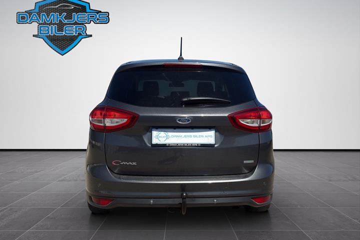 Grå Ford C-MAX fra 2017