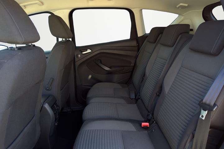 Grå Ford C-MAX fra 2017