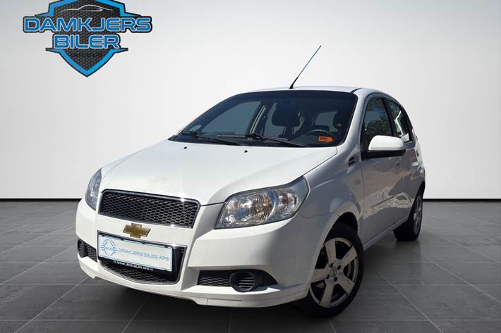 Hvid Chevrolet Aveo fra 2010