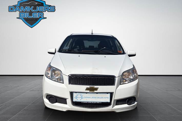 Hvid Chevrolet Aveo fra 2010