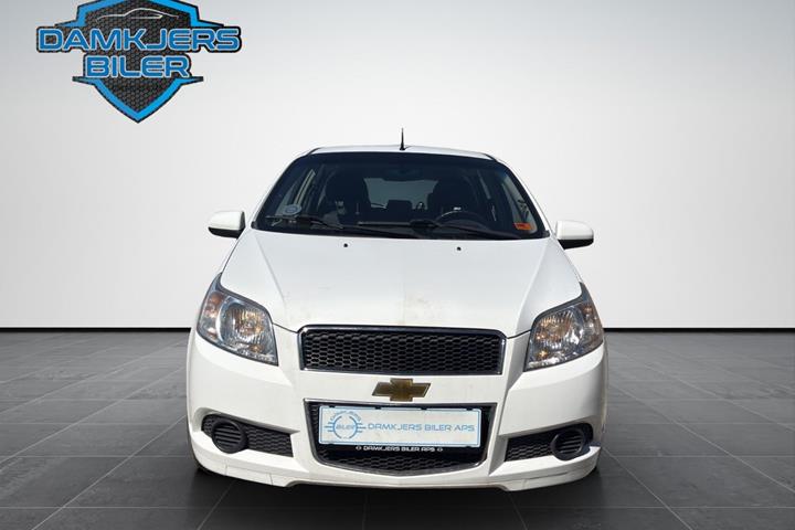 Hvid Chevrolet Aveo fra 2010