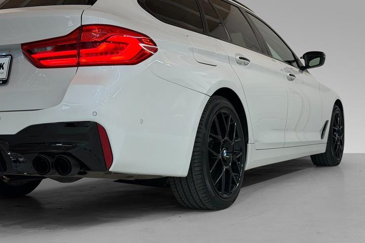 Sort BMW 530d fra 2017