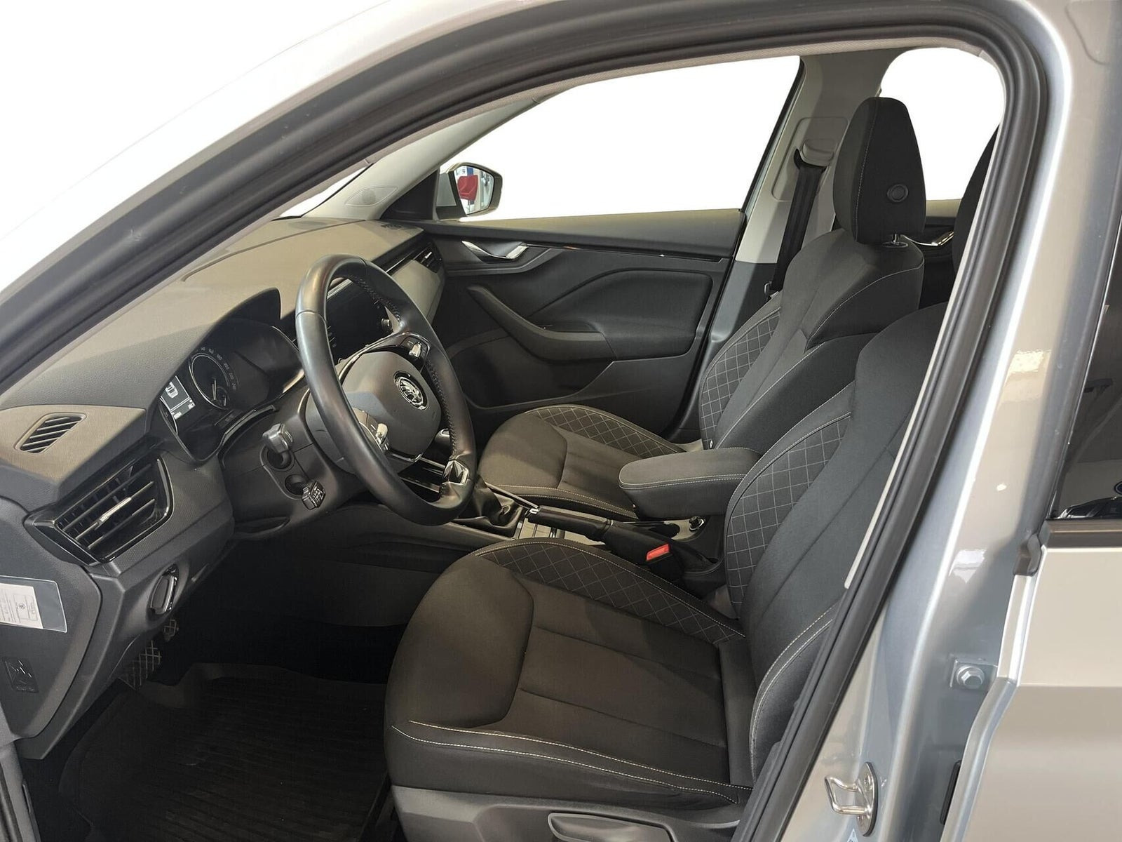 Sølv Skoda Kamiq fra 2022