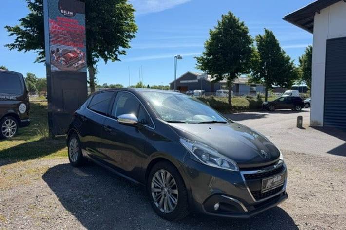 undefined Peugeot 208 fra 2016