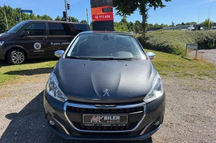 undefined Peugeot 208 fra 2016