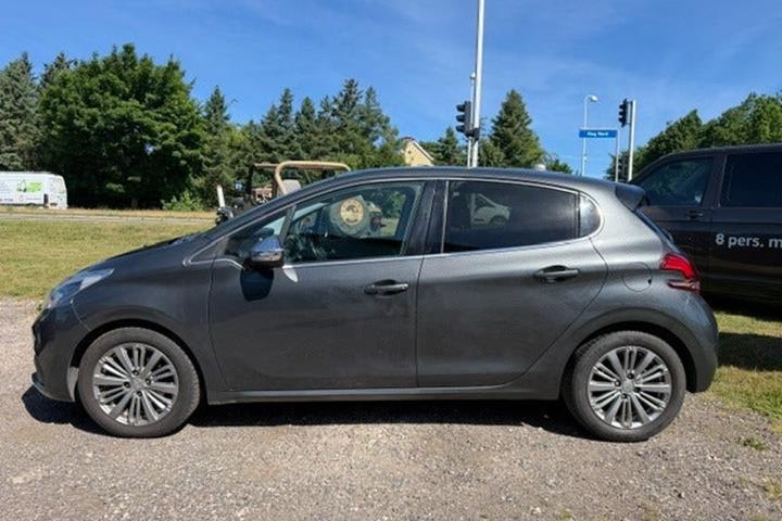 undefined Peugeot 208 fra 2016