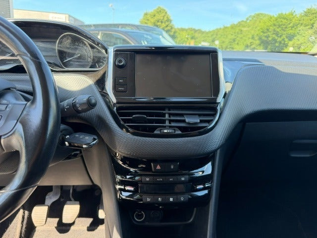 undefined Peugeot 208 fra 2016