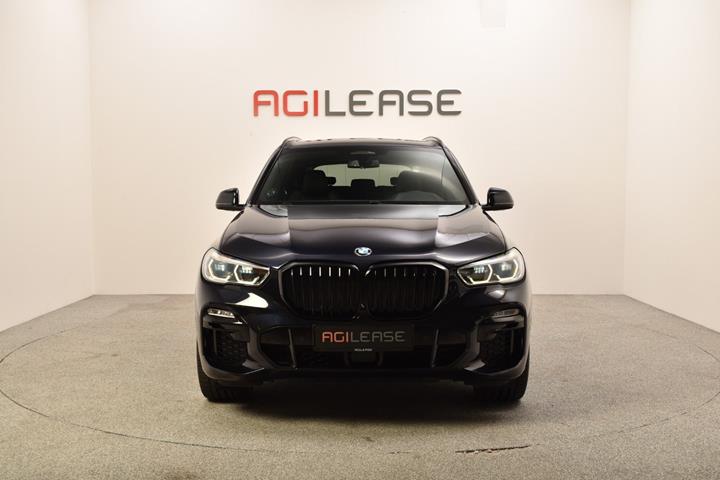 Sort BMW X5 fra 2020