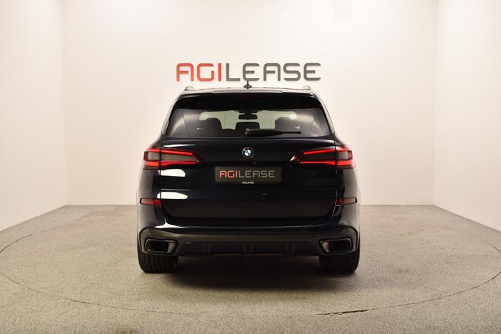 Sort BMW X5 fra 2020
