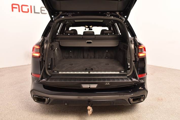 Sort BMW X5 fra 2020