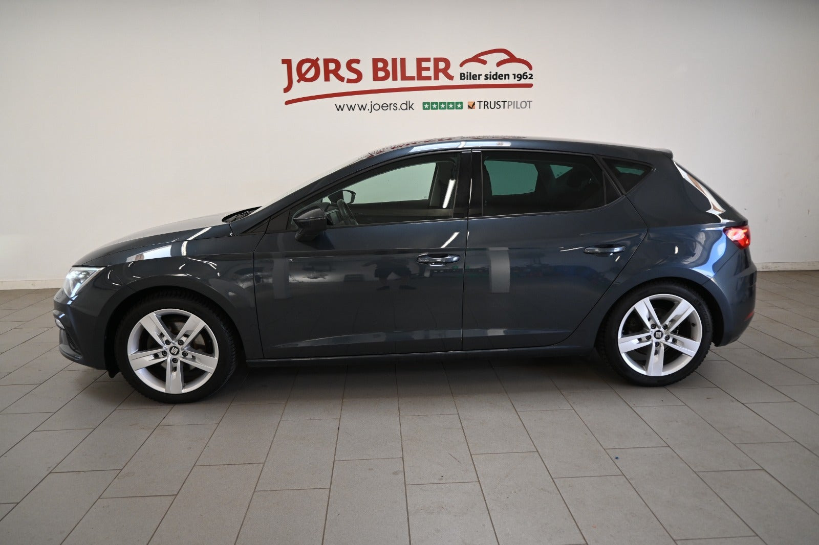 Grå Seat Leon fra 2019