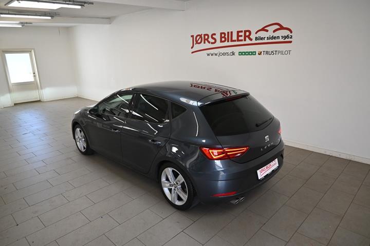 Grå Seat Leon fra 2019