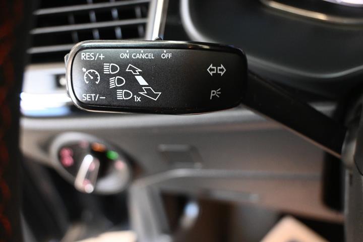 Grå Seat Leon fra 2019