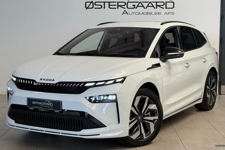 Hvid Skoda Enyaq fra 2026 set udefra