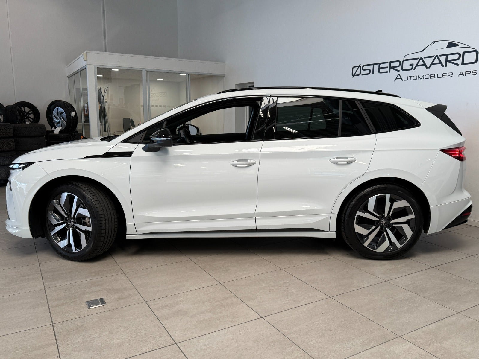Hvid Skoda Enyaq fra 2026