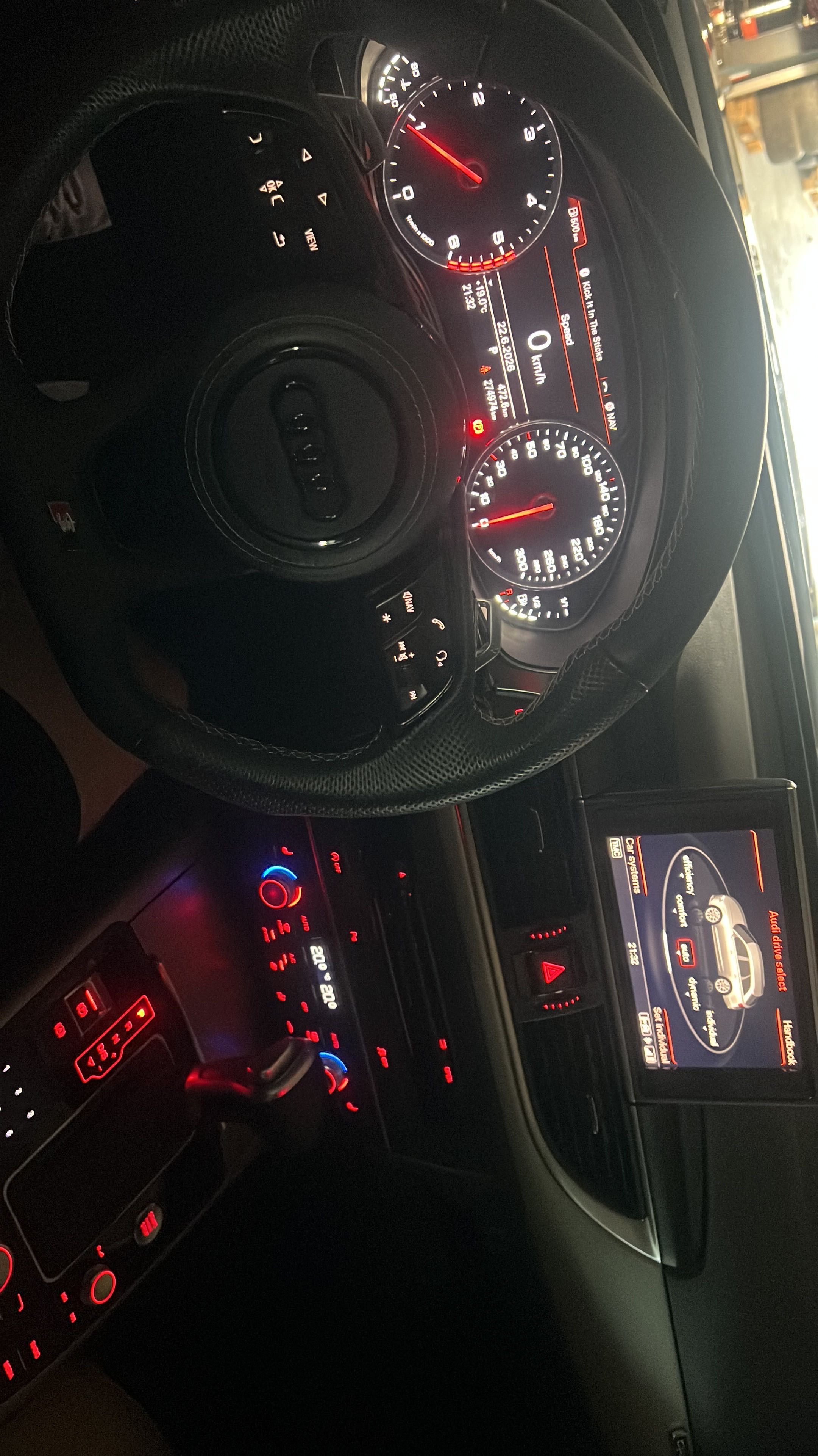 Hvid Audi A6 fra 2014